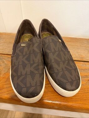 Michael Kors Keaton Slip-On Sneakers Size 7